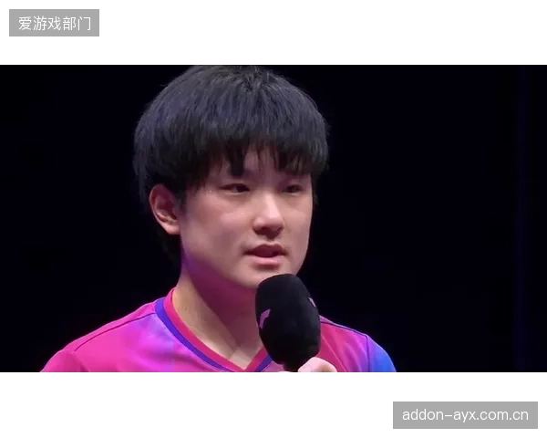 林昀儒在半决赛中艰难战胜张本智和,晋级决赛。 林昀儒在半决赛中艰难战胜张本智和,晋级决赛。